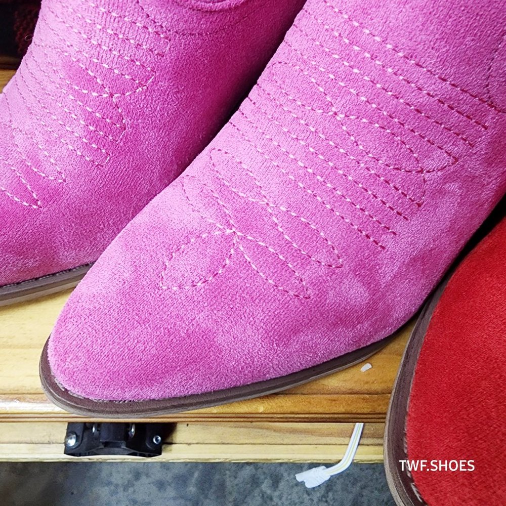 Pierre Dumas Pink Suede Western Heeled Boots - Picture 14 of 14